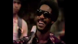 Stevie Wonder wrote a funky alternative to one of TV’s great theme songs